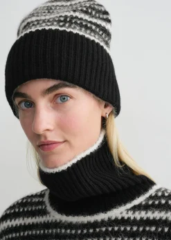 Contrast-edge beanie black