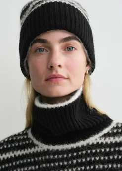Contrast-edge beanie black