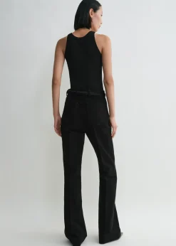 Curved rib tank black