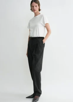 Curved seam tee off-white