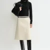 Double leather skirt off-white