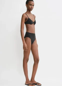 Half-cup bikini top black