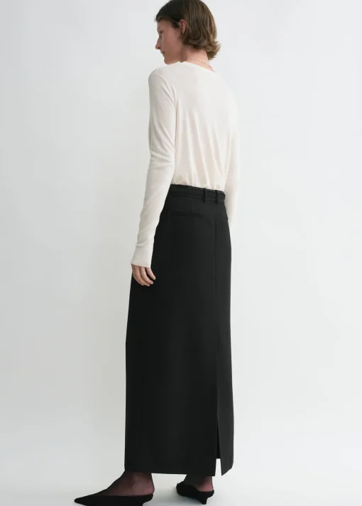 Low-waist straight skirt black
