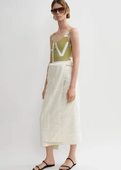 Monogram jacquard towel off white