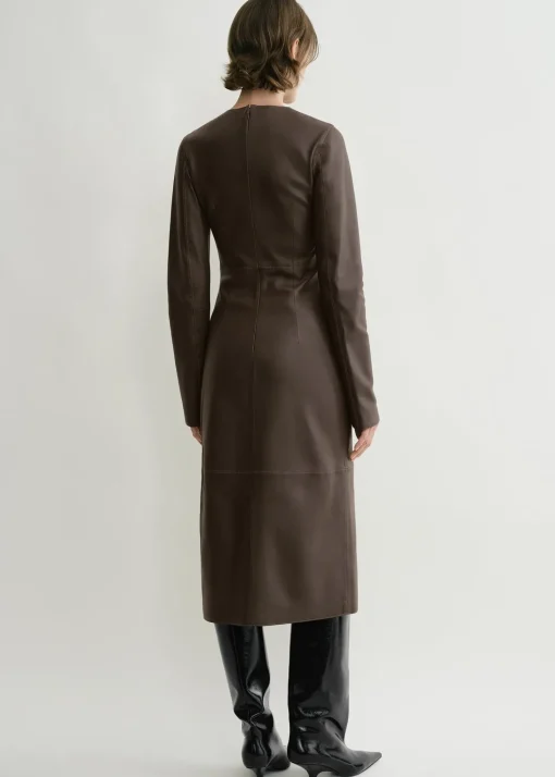 Paneled leather dress bark