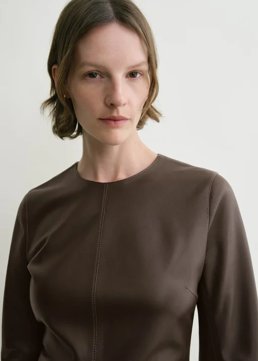 Paneled leather dress bark