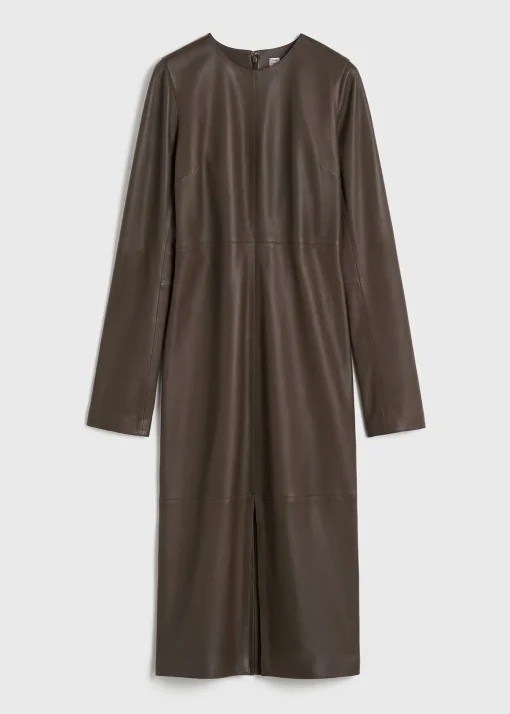 Paneled leather dress bark