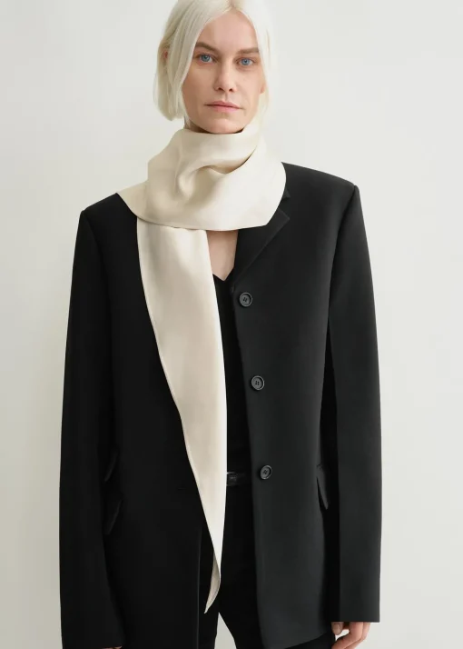 Satin triangle scarf ecru