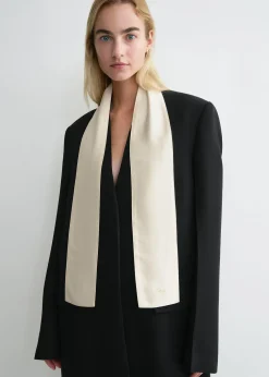 Satin tuxedo scarf macadamia