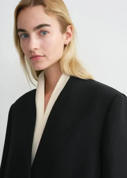 Satin tuxedo scarf macadamia