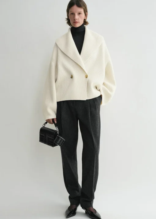 Shawl-lapel cardigan milk