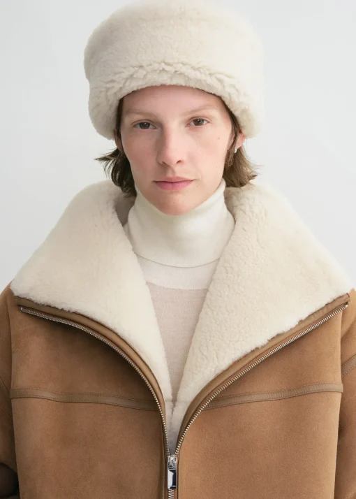 Shearling winter hat biscuit