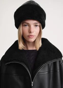 Shearling winter hat black