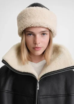 Shearling winter hat black/off white
