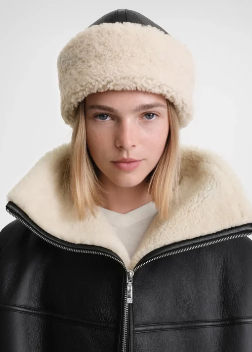 Shearling winter hat black/off white
