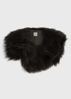 Silky shearling collar bark