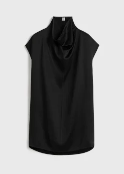 Sleeveless funnel-neck top black
