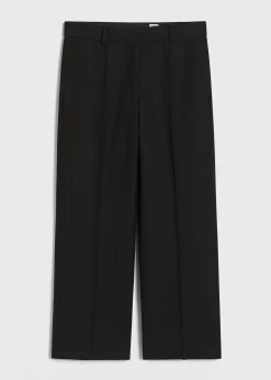 Straight cropped trousers black