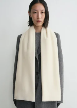Wide classic wool scarf ivory