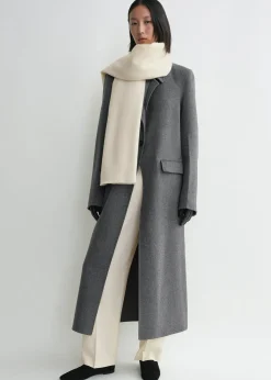 Wide classic wool scarf ivory