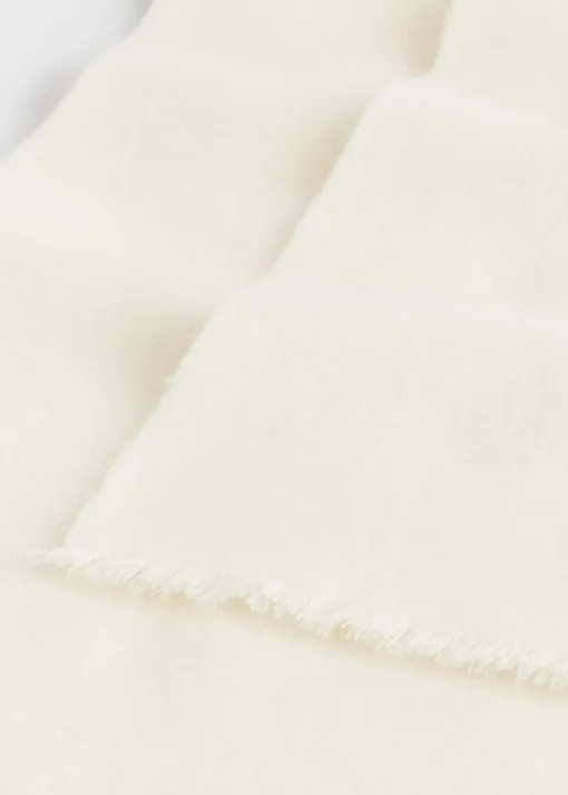 Wide classic wool scarf ivory