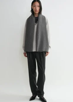 Wide classic wool scarf mid grey