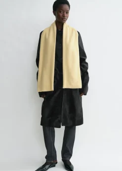 Wide classic wool scarf soft yellow